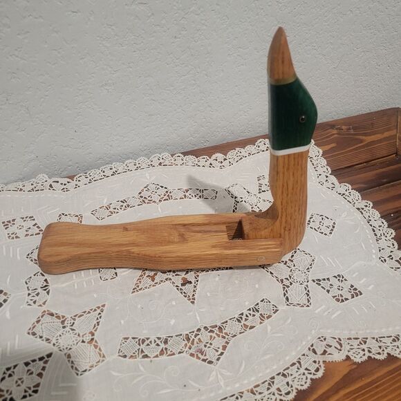 Vtg Wooden Oak Nut Quacker Nut Cracker Mallard Duck Tool Hand Embellished Canada - Picture 4 of 9